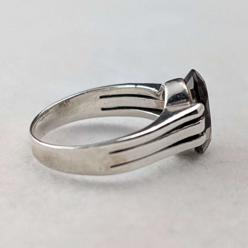 Vintage sterling silver smoky quartz ring (size 14)