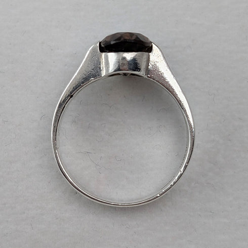 Vintage sterling silver smoky quartz ring (size 14)
