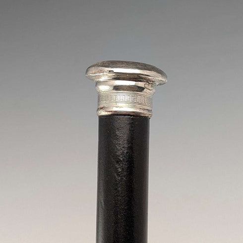 1874年英國古董手杖,黑色杖身,純銀雕花圓頭手柄,長82厘米