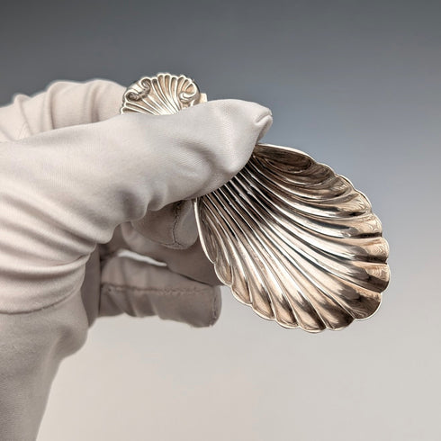 1982 British Vintage Sterling Silver Shell-Shaped Tea Caddy Spoon, 20g, William Adams Ltd.