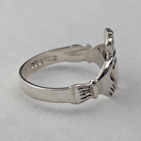 Vintage Irish Traditional Claddagh Ring Sterling Silver (Size 12)