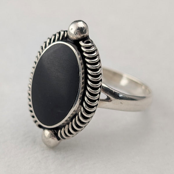 Vintage Onyx Oval Edged Pure Silver Ring (US Size 9.5)