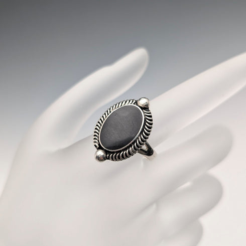 Vintage Onyx Oval Edged Pure Silver Ring (US Size 9.5)