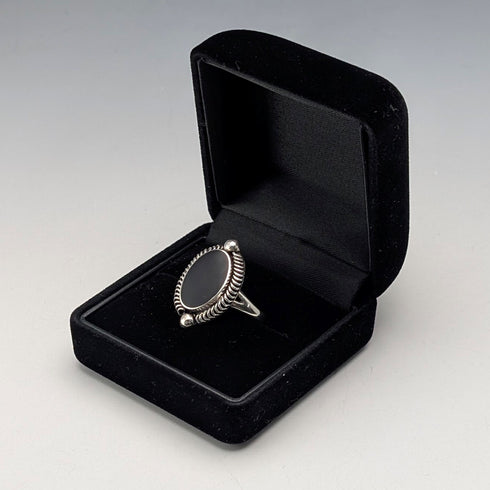 Vintage Onyx Oval Edged Pure Silver Ring (US Size 9.5)