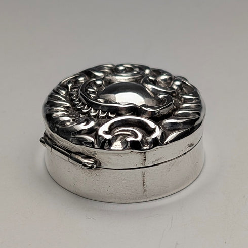 1899 British Antique Sterling Silver Small Pill Box 5.9g M Bros