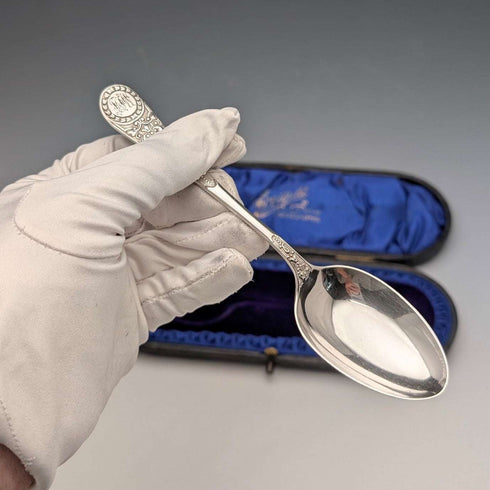 1905 British Antique Sterling Silver Christening Spoon 37g Atkin Brothers Cased