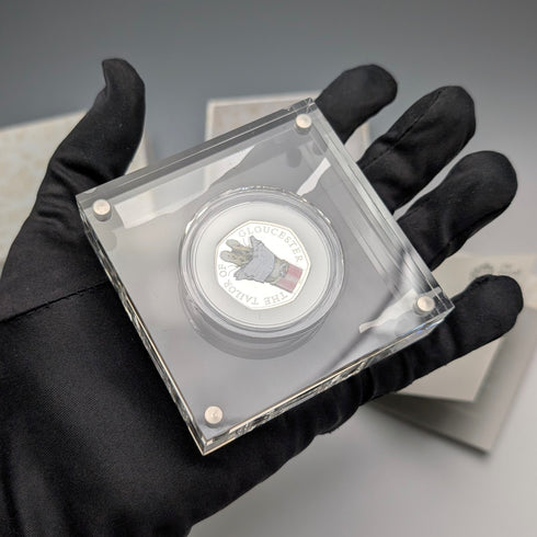 英國 碧翠絲・波特 誕生150週年紀念 「格洛斯特的裁縫」50便士紀念銀幣 英國皇家鑄幣廠 附盒及說明書