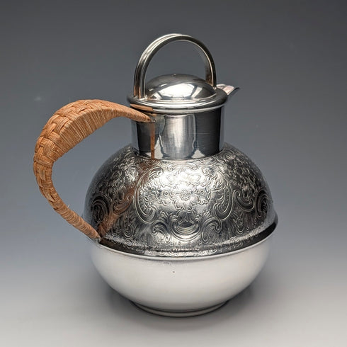 Vintage British silver plate 1.5 pint jersey jug