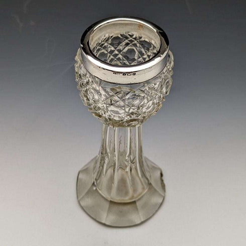 Jarrón de cristal tallado con decoración de plata de ley, antiguedad británica de 1910, 383 g, C C May & Sons