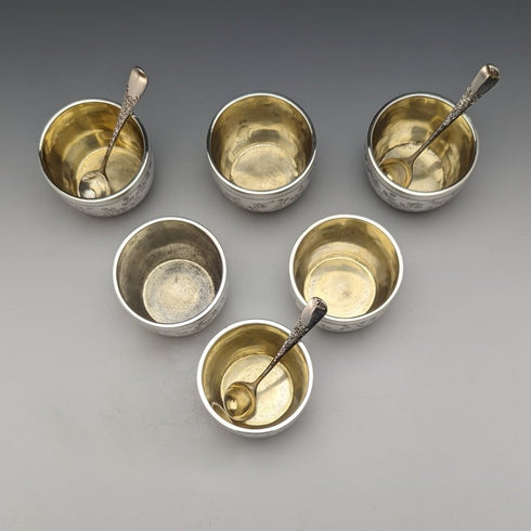 Saleros de plata de ley (925) antiguos ingleses de 1884, juego de 6 piezas con 3 cucharas, 184 g en total, Wakely & Wheeler