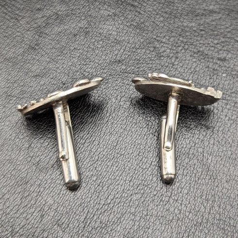 英国ヴィンテージ 純銀(スターリングシルバー)製 ハンドデザイン カフリンクス