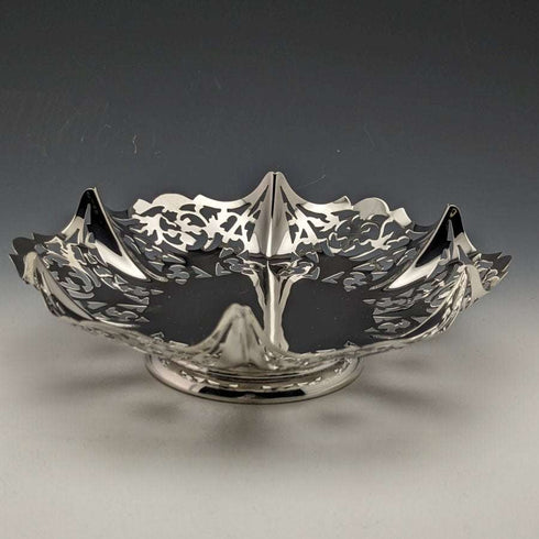 1936年 英国维多利亚时代复古纯银(925银)耳饰装饰带足碗 196克 Viners出品