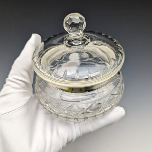 1929 年英國復古純銀裝飾切割玻璃瓶 351 克 BM & Co