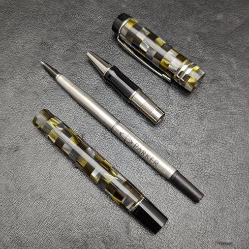 英国製 パーカー(PARKER) デュオフォールド ローラーボールペン グリーンチェック 箱入り