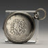 Reloj de bolsillo antiguo para dama, de fabricación suiza, en buen estado de funcionamiento, con caja de plata con grabado floral y cuerda por llave.
