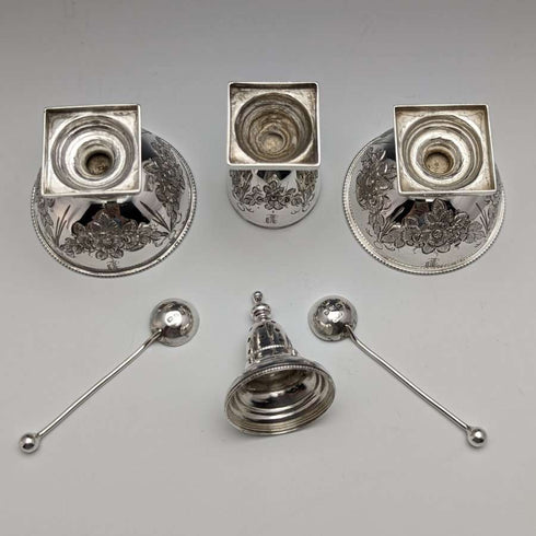 Around 1887 British Antique Pure Silver Crue (Seasoning Container) Set Boxed