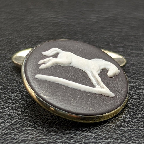 英国ヴィンテージ ウェッジウッド馬レリーフ 純銀製 カフリンクス ケース入り