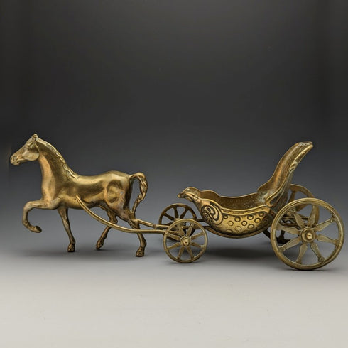 British vintage brass horse and carriage object 1075g