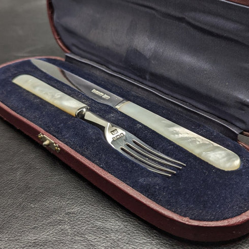 1915 年英國古董水果餐具套裝純銀刀片白珍珠貝殼手柄盒②