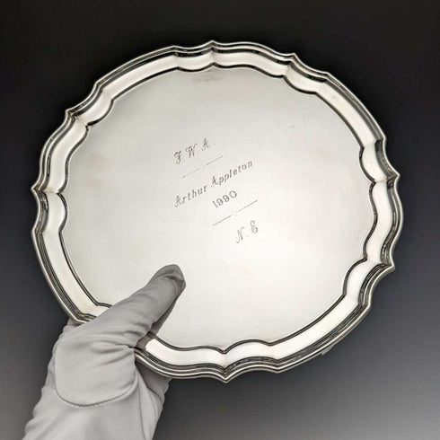 Bandeja para tarjetas de plata chapada antigua inglesa, diámetro 25,5 cm, 475 g