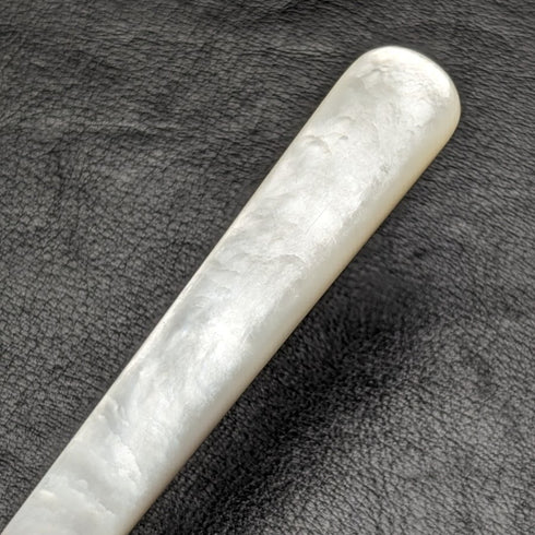 1915年 英国アンティーク フルーツカトラリーセット 純銀ブレード 白蝶貝ハンドル BOX入り①