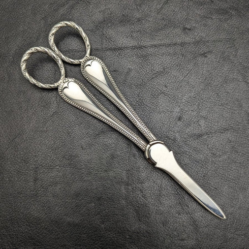 British Vintage Silver Plated Grape Scissors 78g