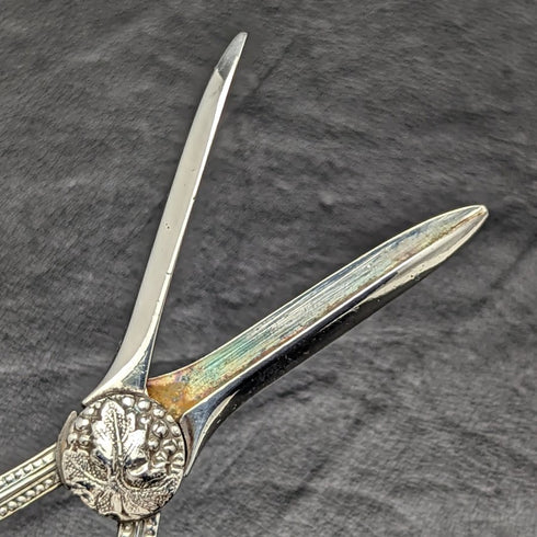 British Vintage Silver Plated Grape Scissors 78g