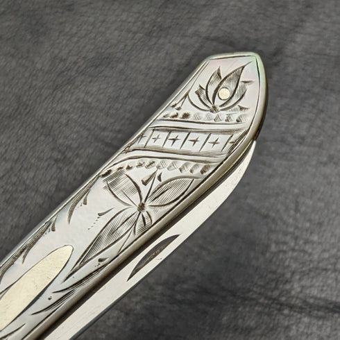 1902 年英國古董白色珍珠雕刻手柄純銀刀片折疊筆刀