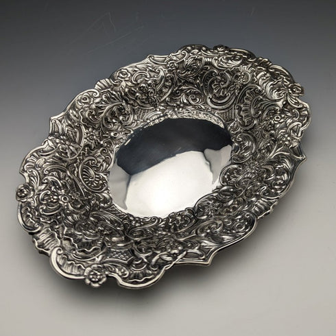 1900年 英国アンティーク 純銀製ボウル 浮き彫り装飾 217g William Comyns