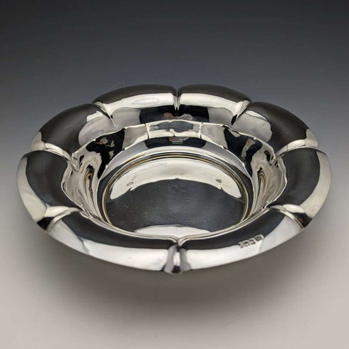 1901 British Antique Sterling Silver Flower Bowl 319g Diameter 23cm Henry Atkins