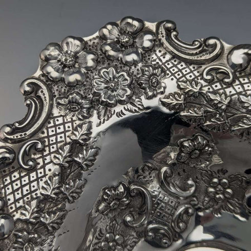 British Antique Silver Plate Large Basket Flower Engraving Operating Handle 548g