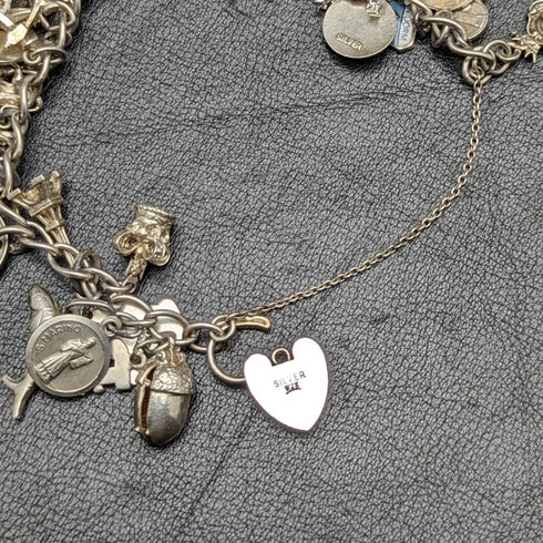 英国ヴィンテージ 純銀製 チャームブレスレット 69g