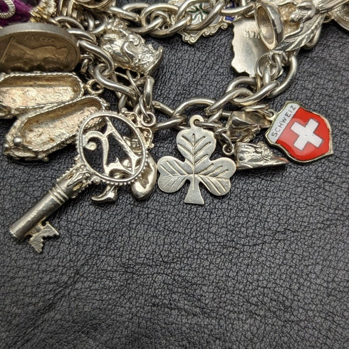 英国ヴィンテージ 純銀製 チャームブレスレット 73g