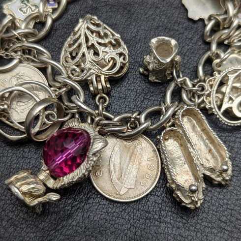 英国ヴィンテージ 純銀製 チャームブレスレット 73g