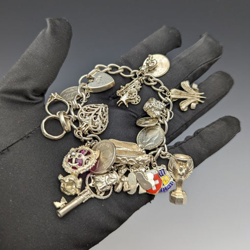 英国ヴィンテージ 純銀製 チャームブレスレット 73g