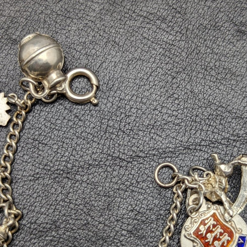 英国ヴィンテージ 純銀製 チャームブレスレット 19g