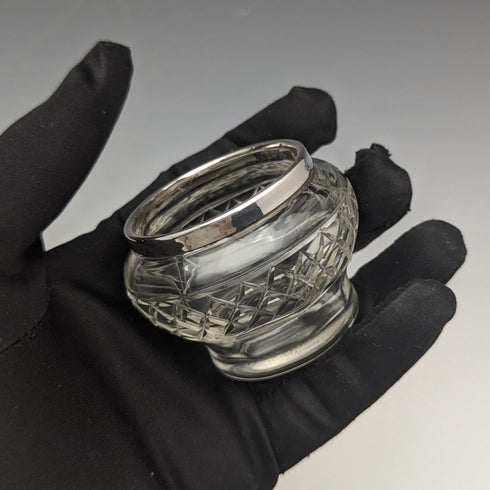 1923年 英国アンティーク カットガラス ソルトセラー 純銀装飾 61g