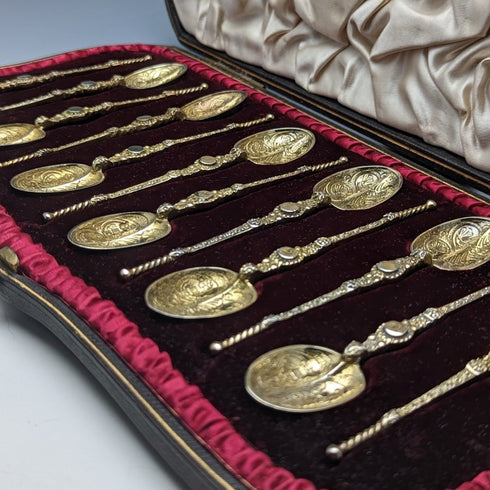 1901年 英国アンティーク 純銀金メッキ アノイティングスプーン12本セット ケース入り