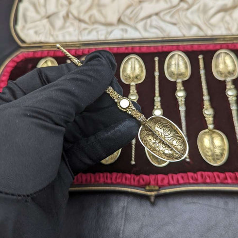 1901 British antique pure silver gold plated anointing spoon set of 12 in a case