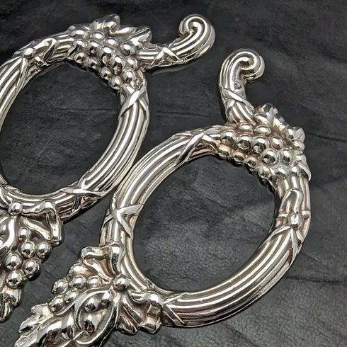 1963 British Vintage Sterling Silver Handle Grape Scissors 61g