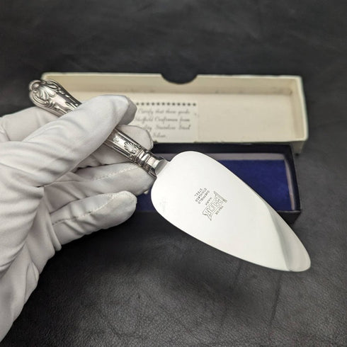 1975 年英國復古純銀手柄小蛋糕服務器盒裝