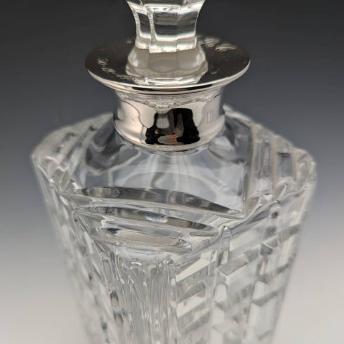 1981 年英國復古切割玻璃方形醒酒器純銀裝飾 2100 克