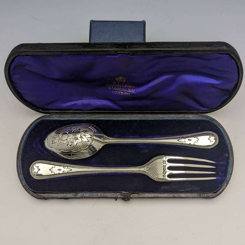 1872年 英国アンティーク 純銀製クリスニングカトラリーセット ケース入