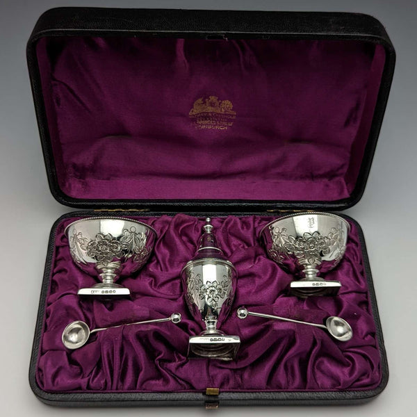 Around 1887 British Antique Pure Silver Crue (Seasoning Container) Set Boxed