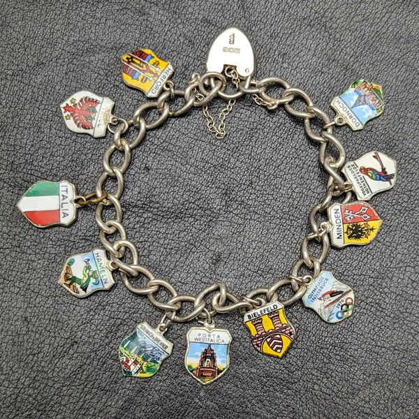 英国ヴィンテージ 純銀製 チャームブレスレット 23g