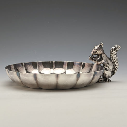 英国ヴィンテージ シルバープレート製 リス装飾 ボンボンディッシュ 297g