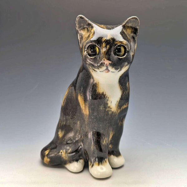 英国ウィンスタンレイ ケンジントンキャット サビ猫 陶器製フィギュリン(サイズ2)