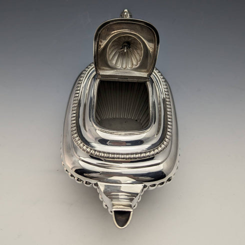 1897 年英國古董純銀學士茶壺 373 克 James Dixon