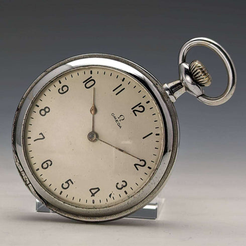 Reloj de bolsillo Omega antiguo, circa 1905, caja con baño de plata, en buen estado de funcionamiento
