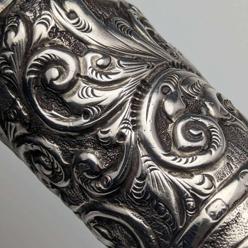 1881 British Antique Pure Silver Relief Sculpture Portable Perfume Bottle